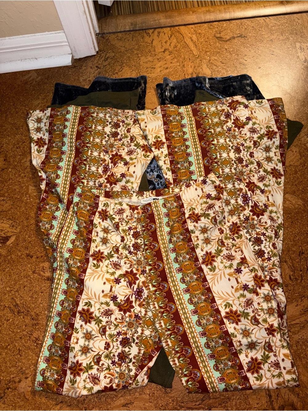 3 pairs Fashion Nova Baddie Flare Pants Small